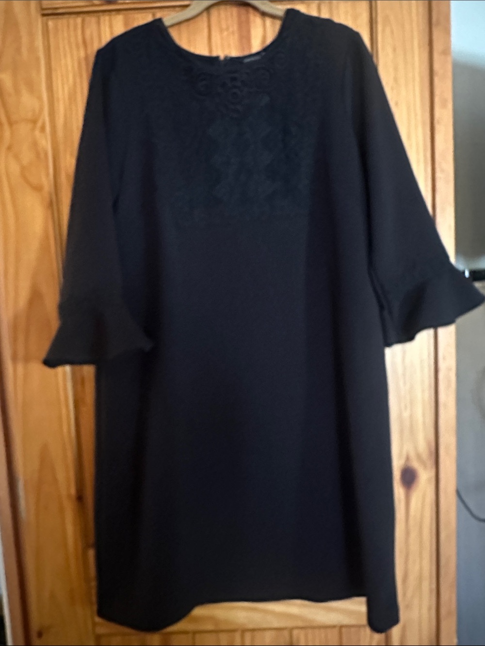 Elegant Ann Taylor Black 3/4-Sleeve Shift Dress with Embroidered Yoke